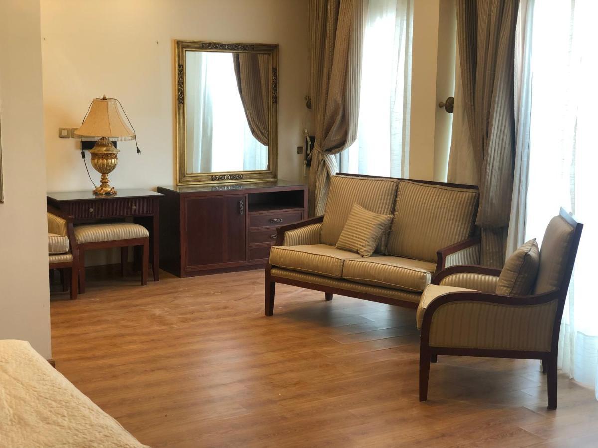 Horizon Nile Tower Hotel Kairo Bagian luar foto