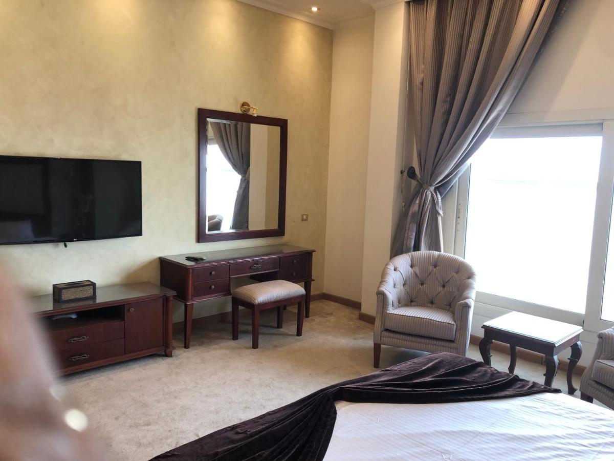 Horizon Nile Tower Hotel Kairo Bagian luar foto