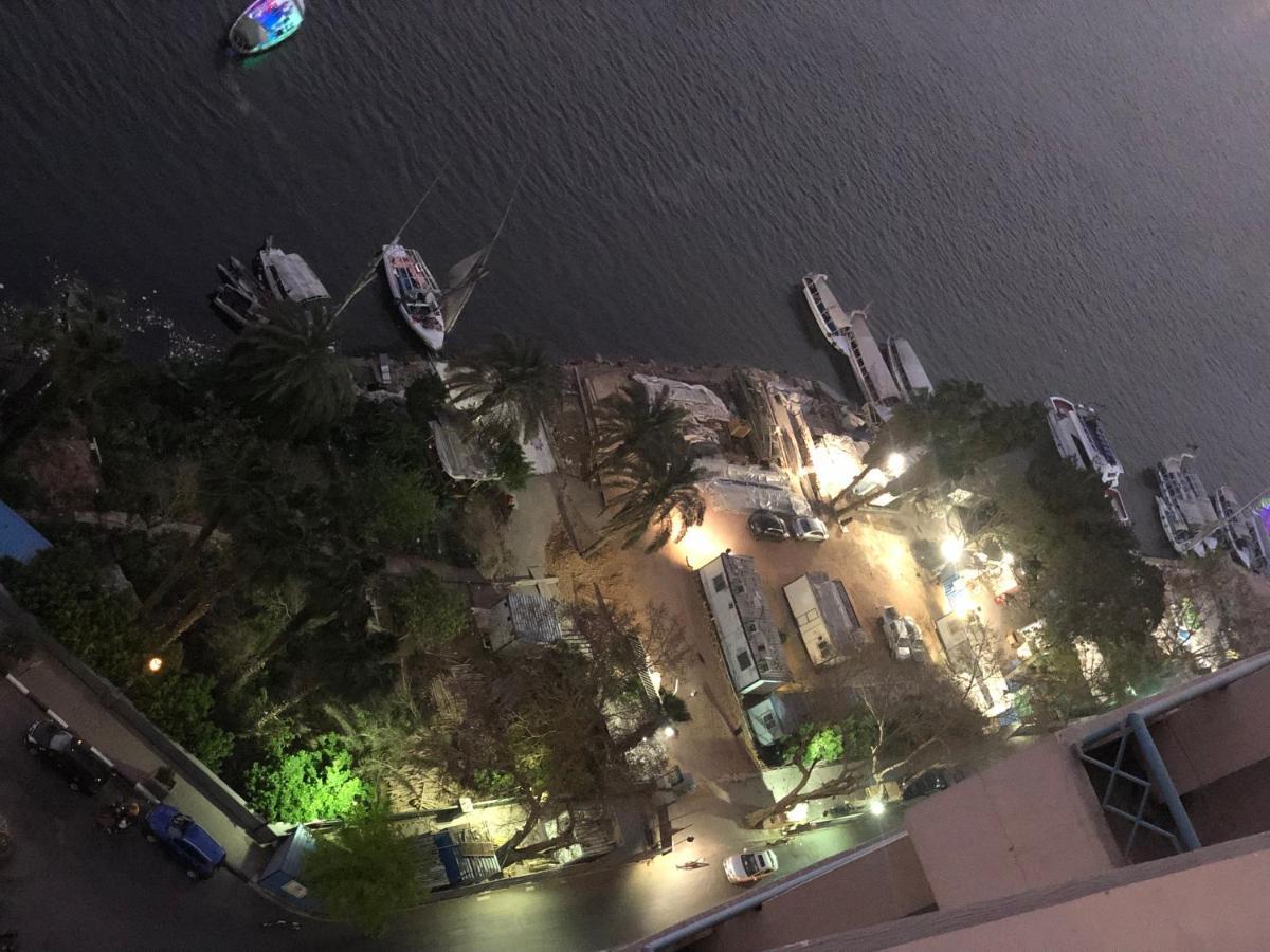 Horizon Nile Tower Hotel Kairo Bagian luar foto