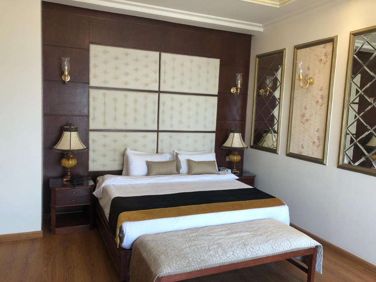 Horizon Nile Tower Hotel Kairo Bagian luar foto