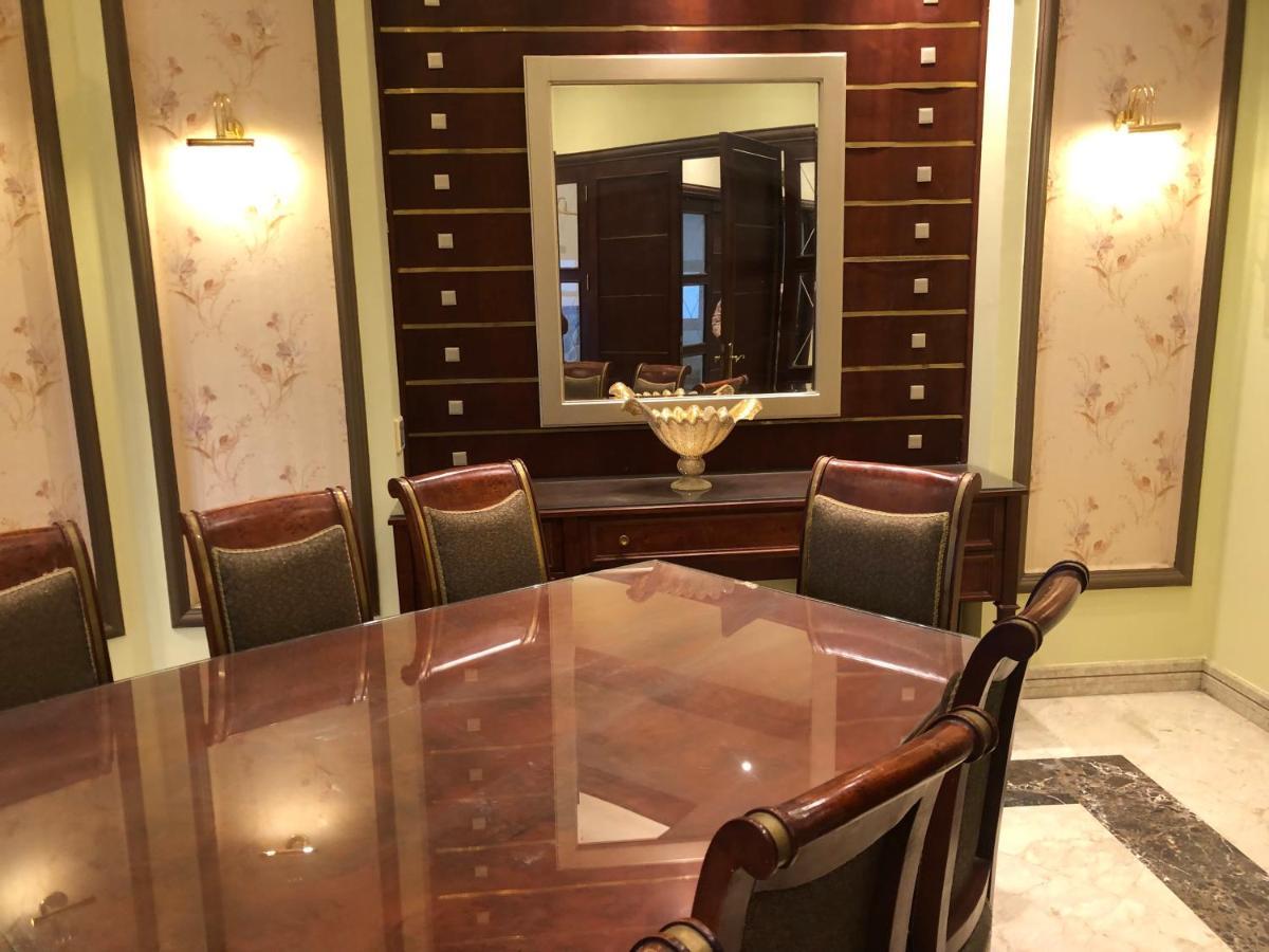 Horizon Nile Tower Hotel Kairo Bagian luar foto