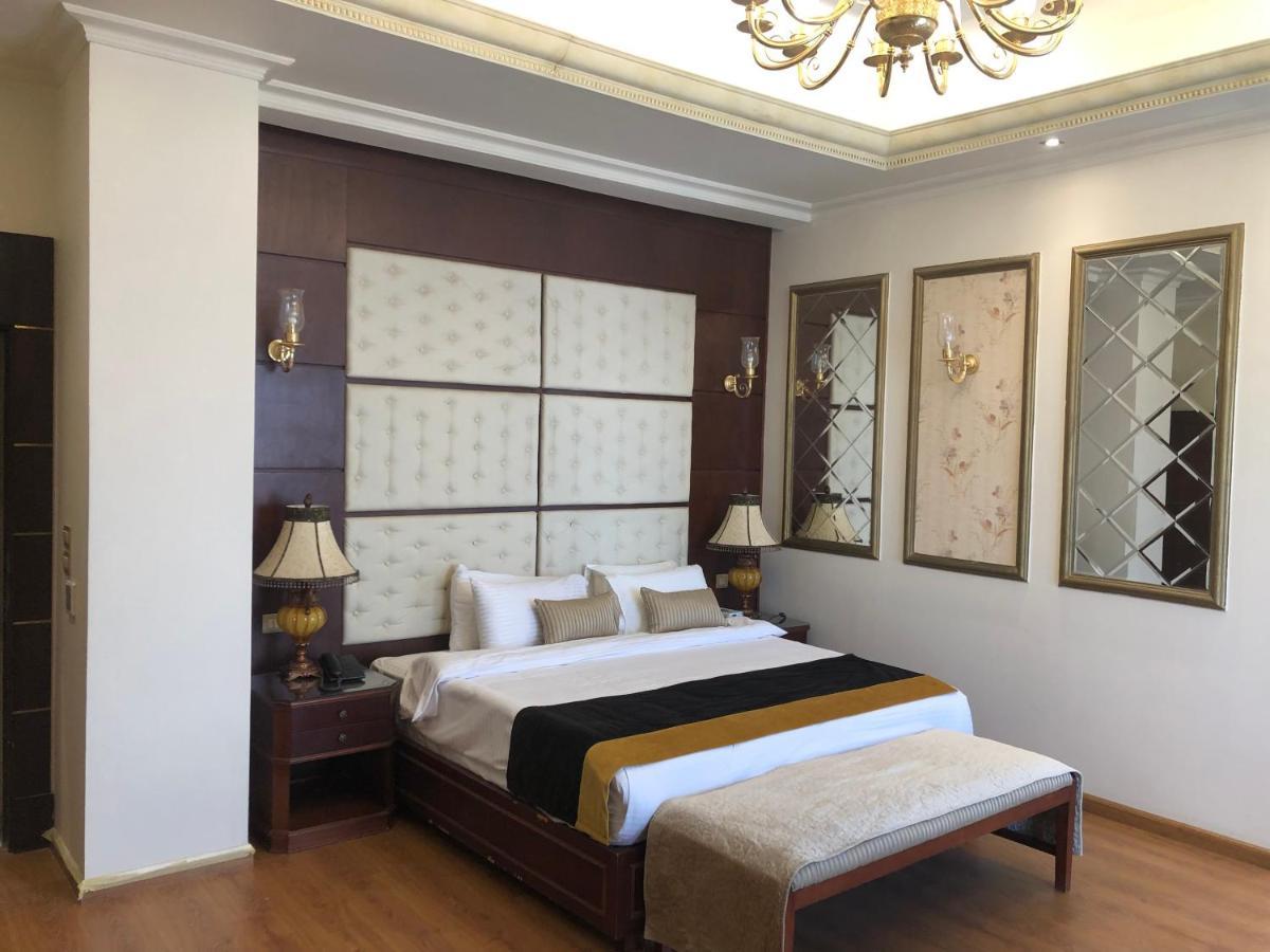 Horizon Nile Tower Hotel Kairo Bagian luar foto