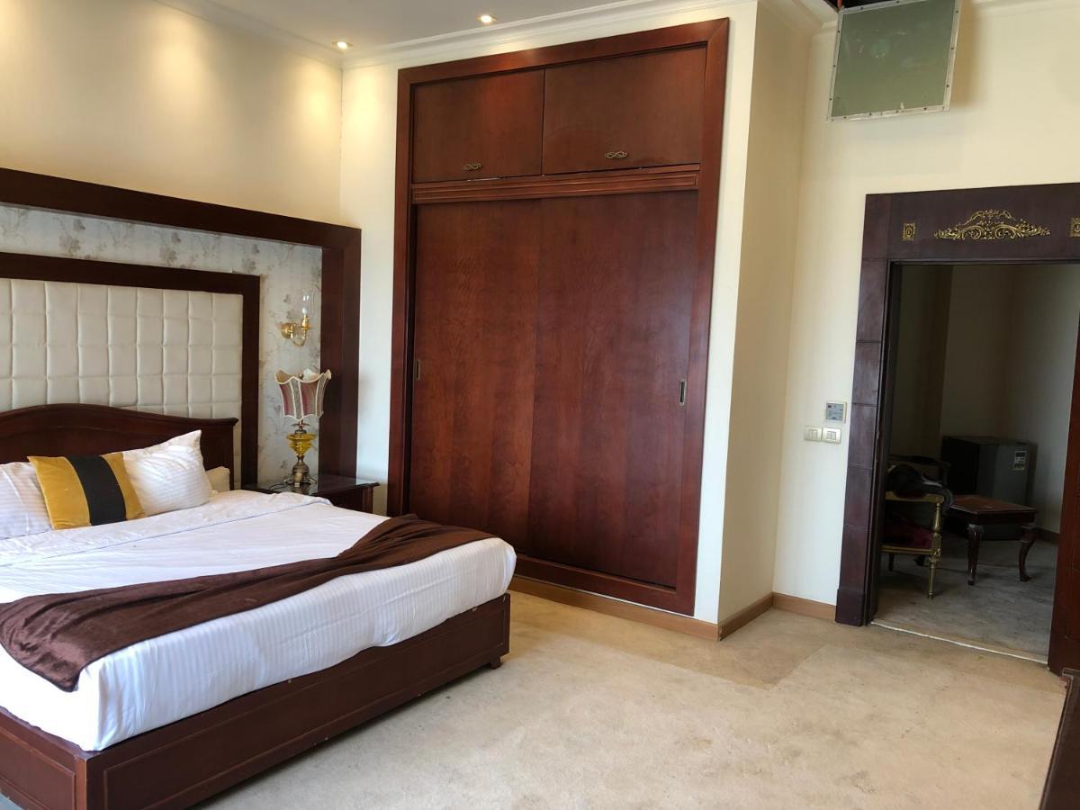 Horizon Nile Tower Hotel Kairo Bagian luar foto